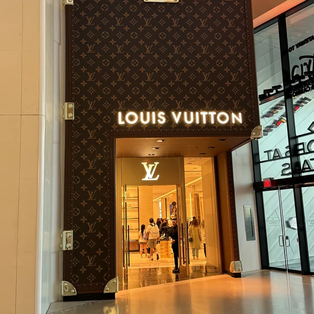 The Louis Vuitton storefront in Las Vegas